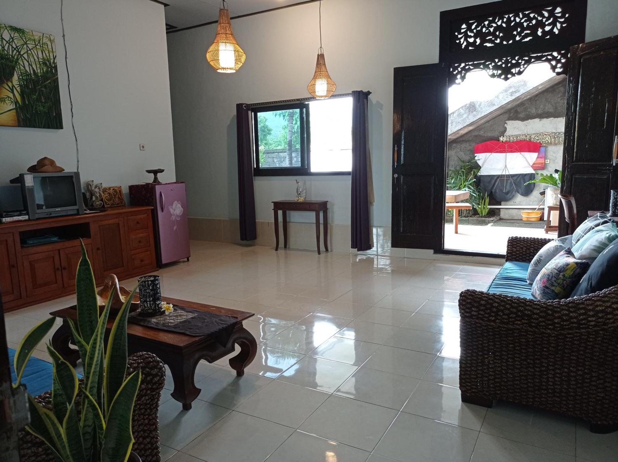 Khrisna Sunrise Homestay Tulamben Habitación foto